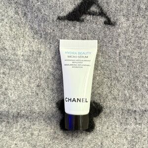 NEW!CHANEL Hydra Beauty Micro Sérum sample 5ml